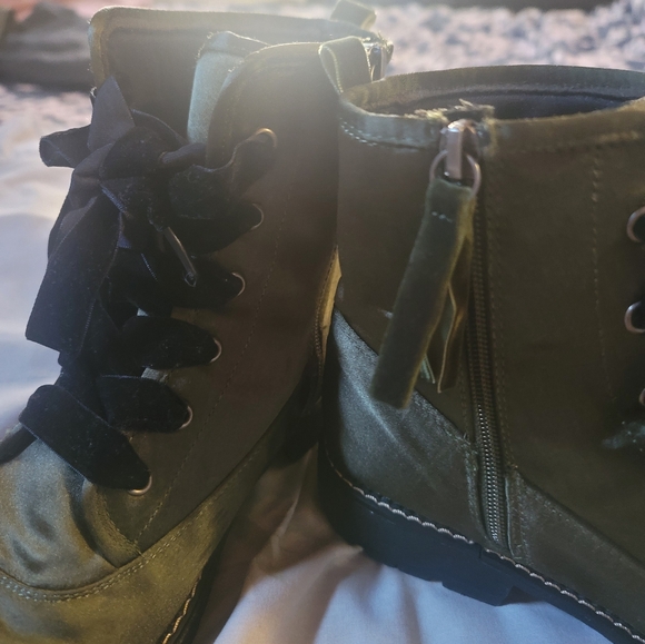 DIRTY LAUNDRY Ankle Boots - Picture 4 of 11